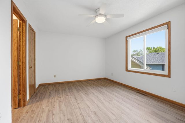 3854 123rd Avenue NW, Coon Rapids, MN 55433