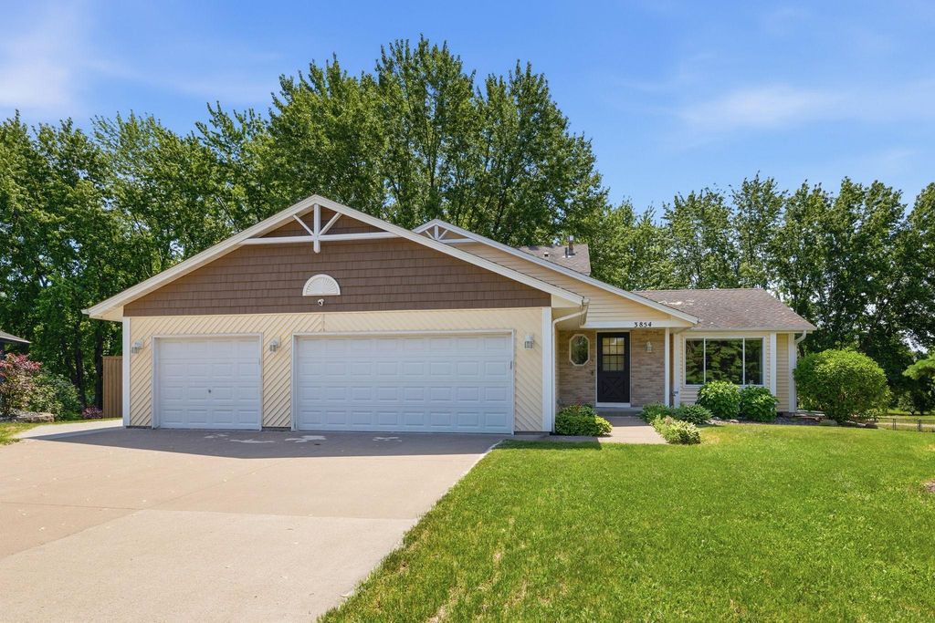3854 123rd Avenue NW, Coon Rapids, MN 55433