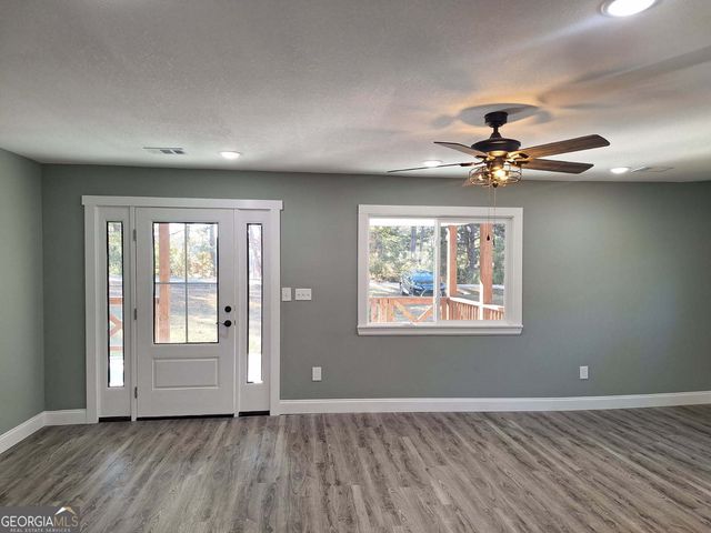 184 Lee Road 374, Valley, AL 36854