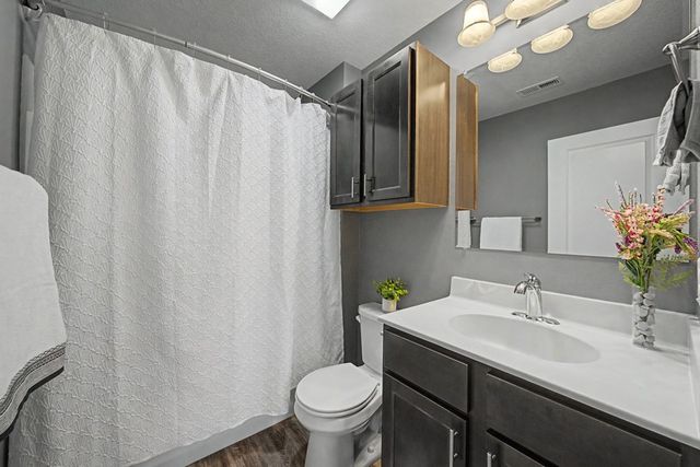 4305 153rd Place, Urbandale, IA 50323