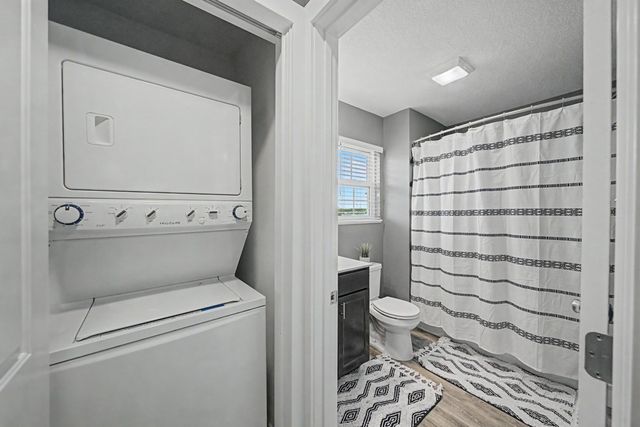 4305 153rd Place, Urbandale, IA 50323