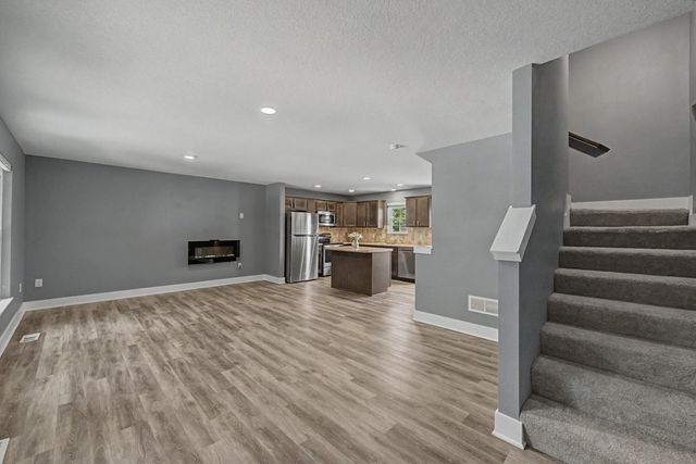 4305 153rd Place, Urbandale, IA 50323