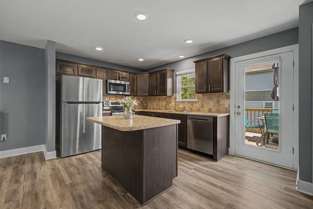 4305 153rd Place, Urbandale, IA 50323
