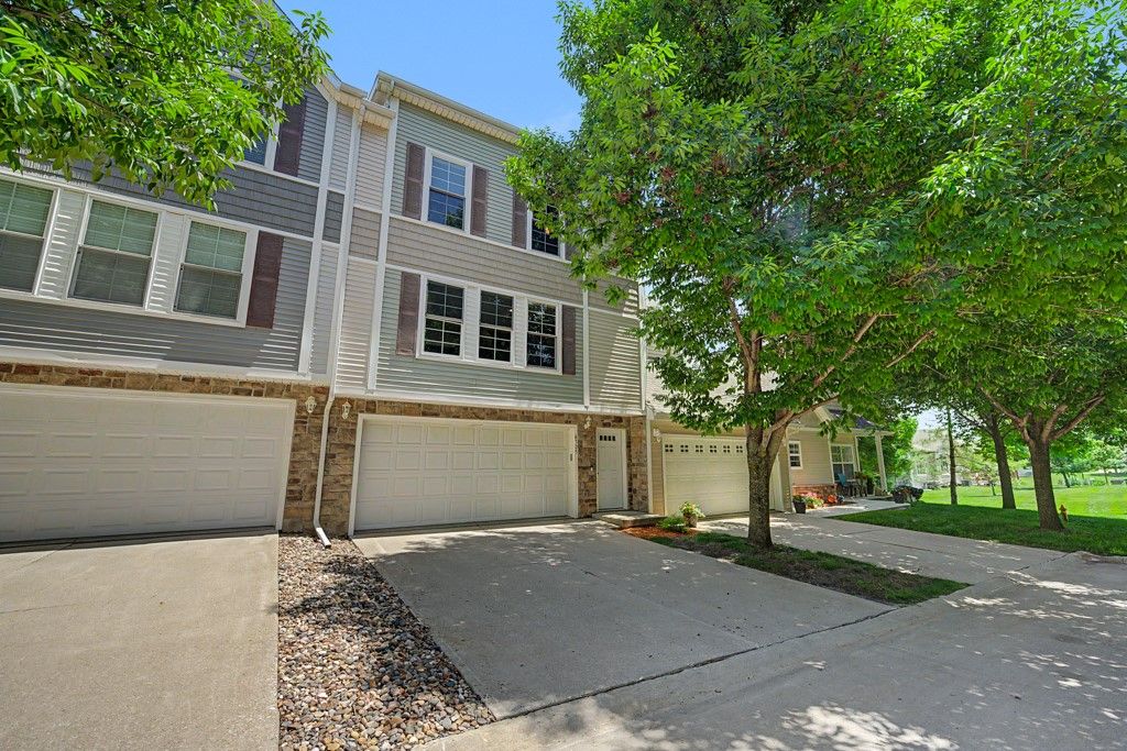 4305 153rd Place, Urbandale, IA 50323
