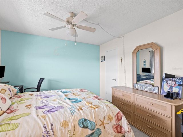 6800 20TH AVENUE N 503, St Petersburg, FL 33710