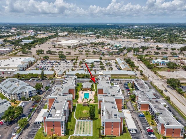 6800 20TH AVENUE N 503, St Petersburg, FL 33710