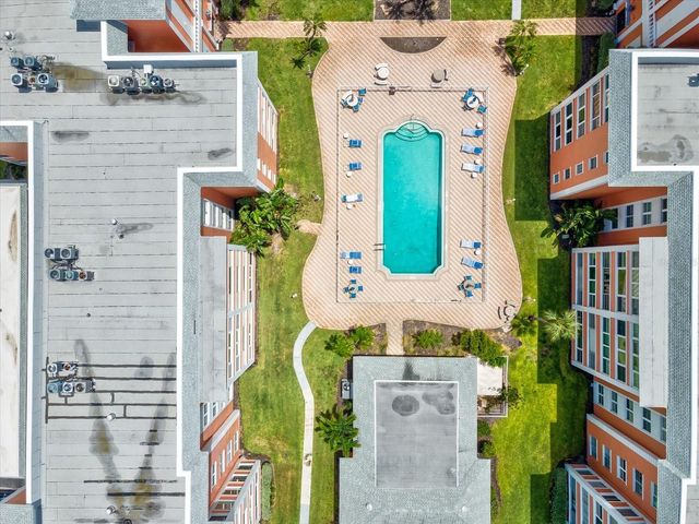 6800 20TH AVENUE N 503, St Petersburg, FL 33710