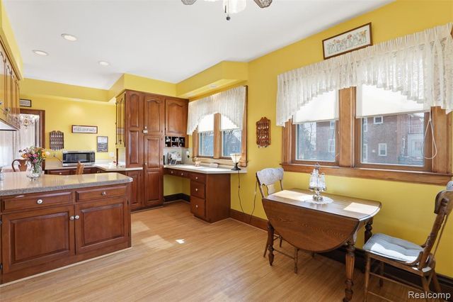 1141 N York Street, Dearborn, MI 48128