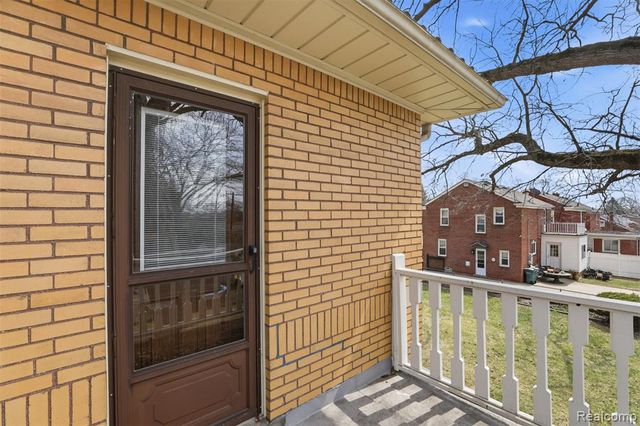 1141 N York Street, Dearborn, MI 48128