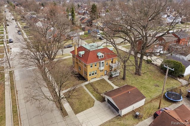 1141 N York Street, Dearborn, MI 48128