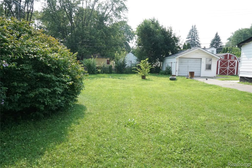 Vacant Leona Drive, Redford Charter Township, MI 48239