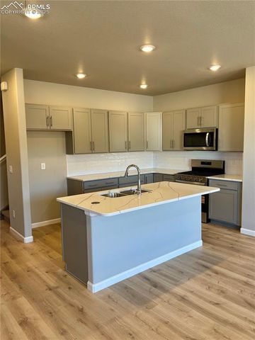 718 Belleza View, Colorado Springs, CO 80907