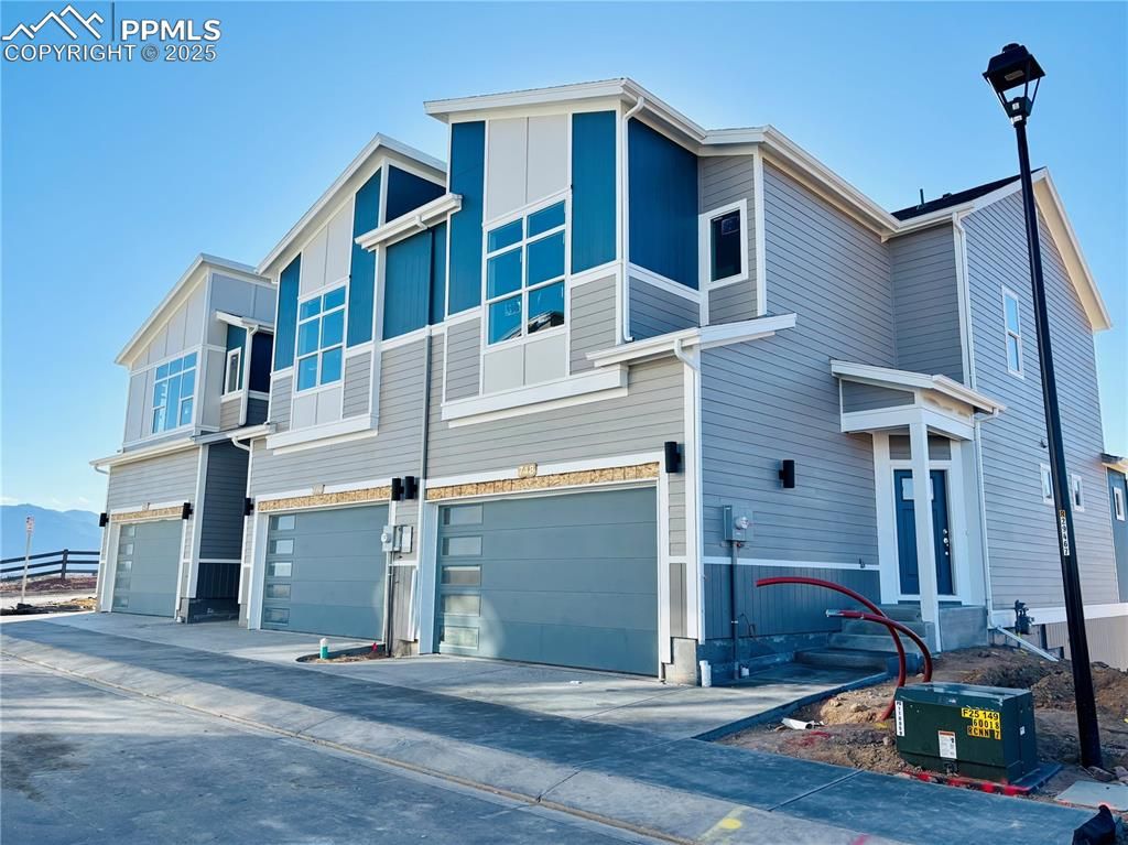 718 Belleza View, Colorado Springs, CO 80907