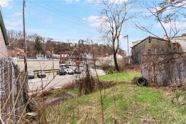 1240 Spring Garden Ave, Spring Garden, PA 15212