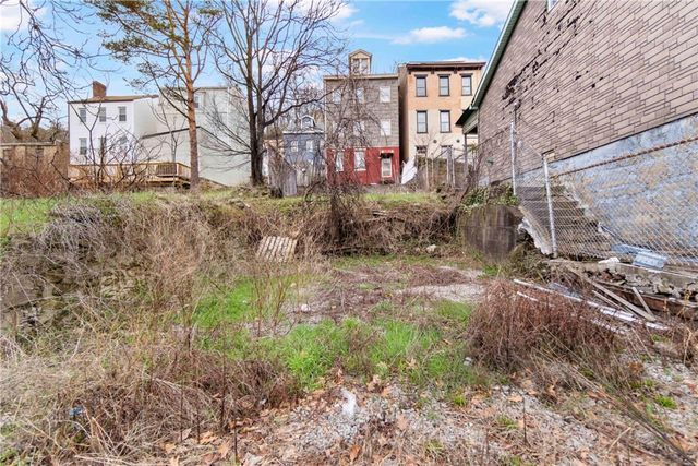 1240 Spring Garden Ave, Spring Garden, PA 15212