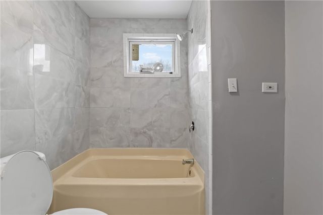 1240 Spring Garden Ave, Spring Garden, PA 15212