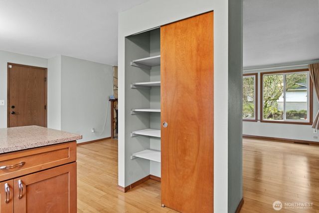 8608 9th Way SE, Lacey, WA 98503