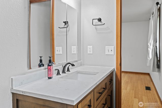 8608 9th Way SE, Lacey, WA 98503