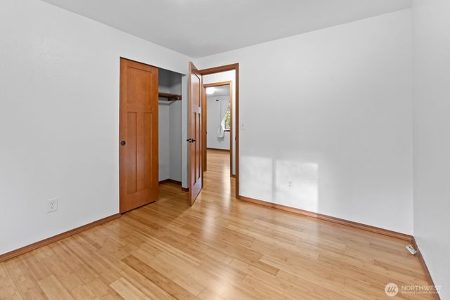 8608 9th Way SE, Lacey, WA 98503