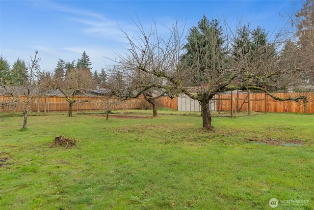 8608 9th Way SE, Lacey, WA 98503