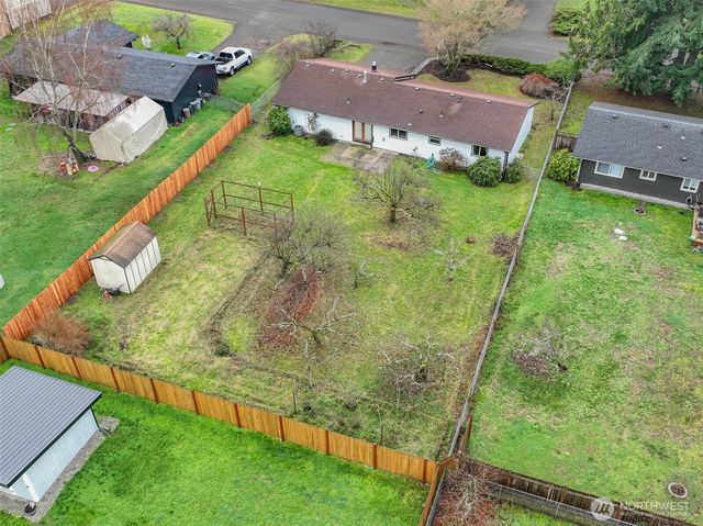 8608 9th Way SE, Lacey, WA 98503