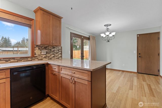 8608 9th Way SE, Lacey, WA 98503