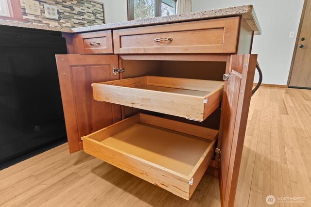 8608 9th Way SE, Lacey, WA 98503