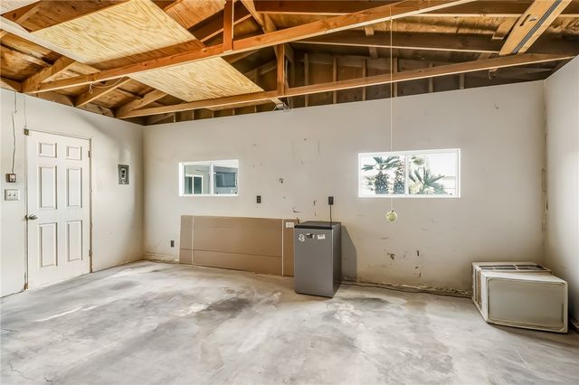 1630 Talc Plaza, Bullhead City, AZ 86442