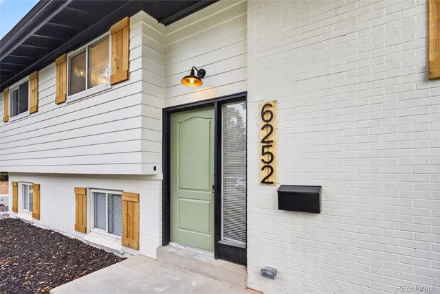 6252 Pierson Court, Arvada, CO 80004