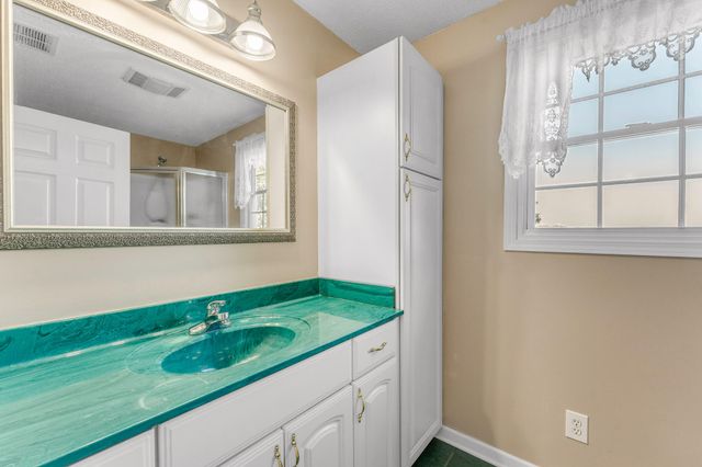 750 Lakewood Drive, Decatur, TN 37322