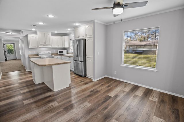 461 Bluebonnet, Livingston, TX 77351