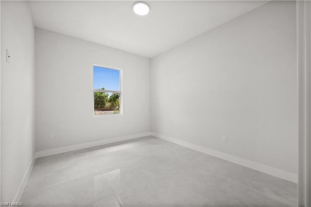 3631 68th AVE NE, Naples, FL 34120