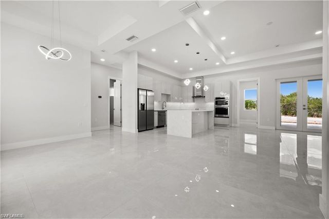 3631 68th AVE NE, Naples, FL 34120