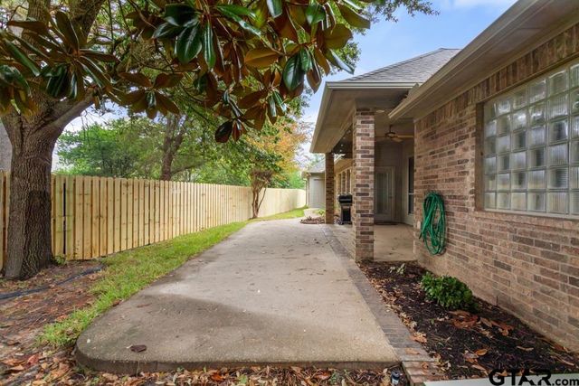 5415 Andover Dr., Tyler, TX 75707