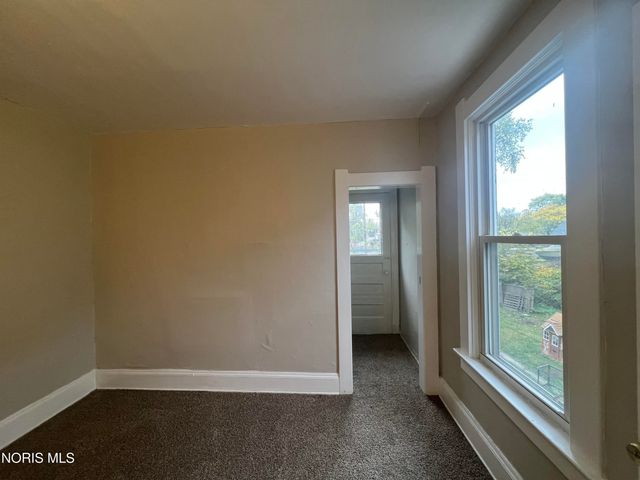 1407 Foster Avenue, Toledo, OH 43606