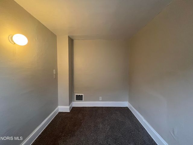 1407 Foster Avenue, Toledo, OH 43606