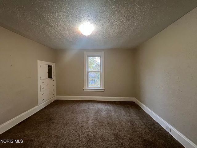 1407 Foster Avenue, Toledo, OH 43606