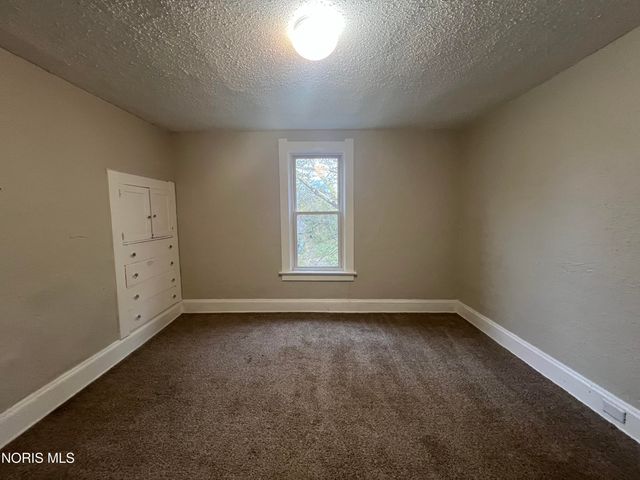 1407 Foster Avenue, Toledo, OH 43606