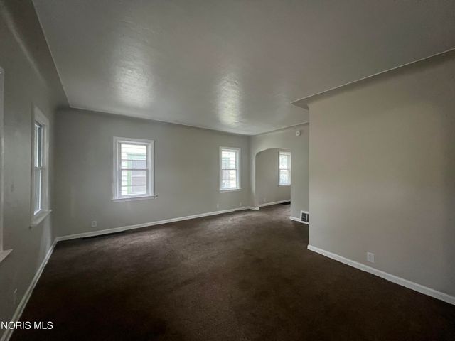 1407 Foster Avenue, Toledo, OH 43606