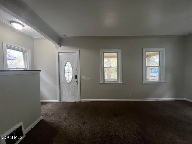 1407 Foster Avenue, Toledo, OH 43606