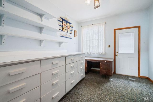 4928 E BARNETT Avenue, Sharpsville, IN 46068