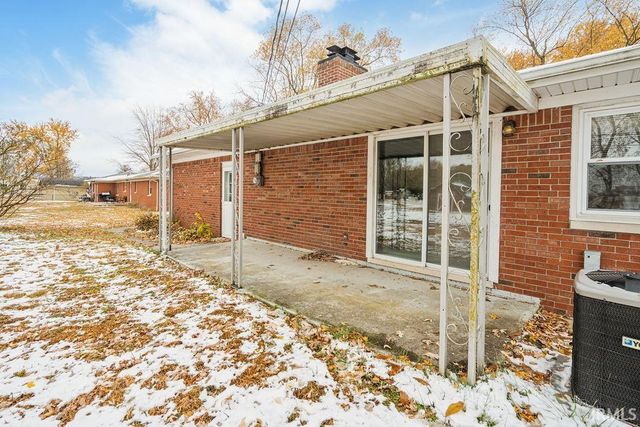4928 E BARNETT Avenue, Sharpsville, IN 46068