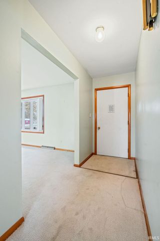 4928 E BARNETT Avenue, Sharpsville, IN 46068