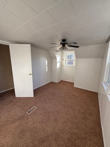 2329 Maple Street, Des Moines, IA 50317