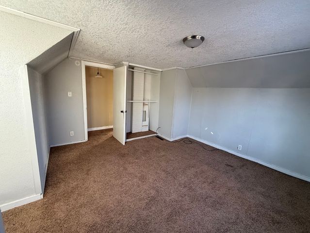 2329 Maple Street, Des Moines, IA 50317