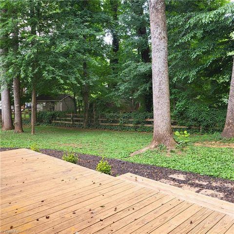 1302 Chickasha Drive, Pfafftown, NC 27040