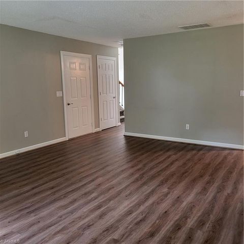 1302 Chickasha Drive, Pfafftown, NC 27040