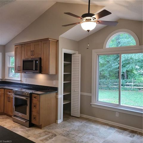 1302 Chickasha Drive, Pfafftown, NC 27040