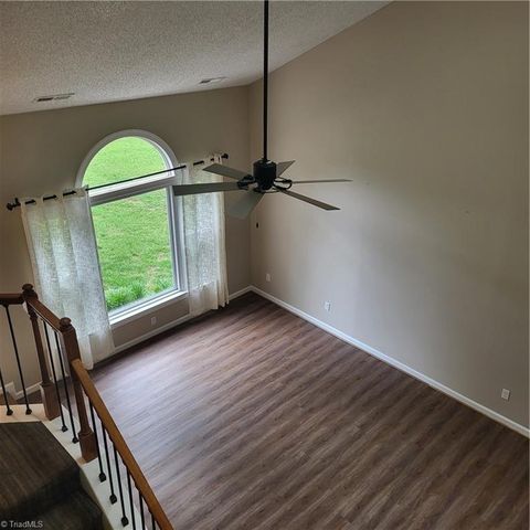 1302 Chickasha Drive, Pfafftown, NC 27040