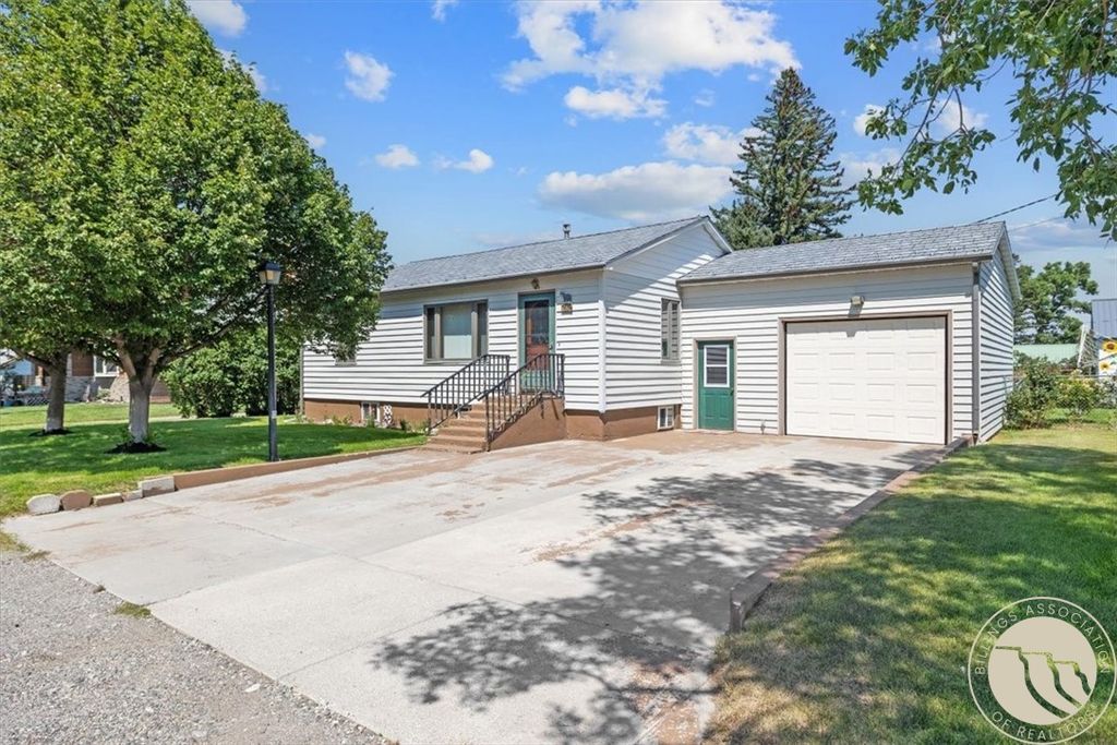 515 Everett Street, Big Timber, MT 59011 photo 2